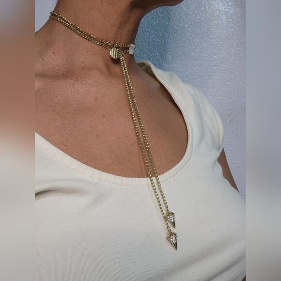 Jewelry - NWT Gold Tone Lariat style Necklace with Crystal pendant